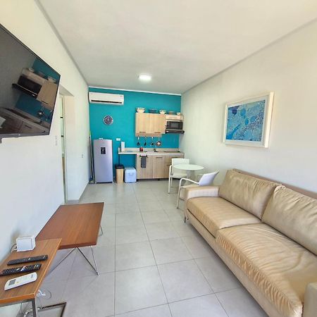 Ocean Breeze Apartments In Aruba Ораньестад Экстерьер фото