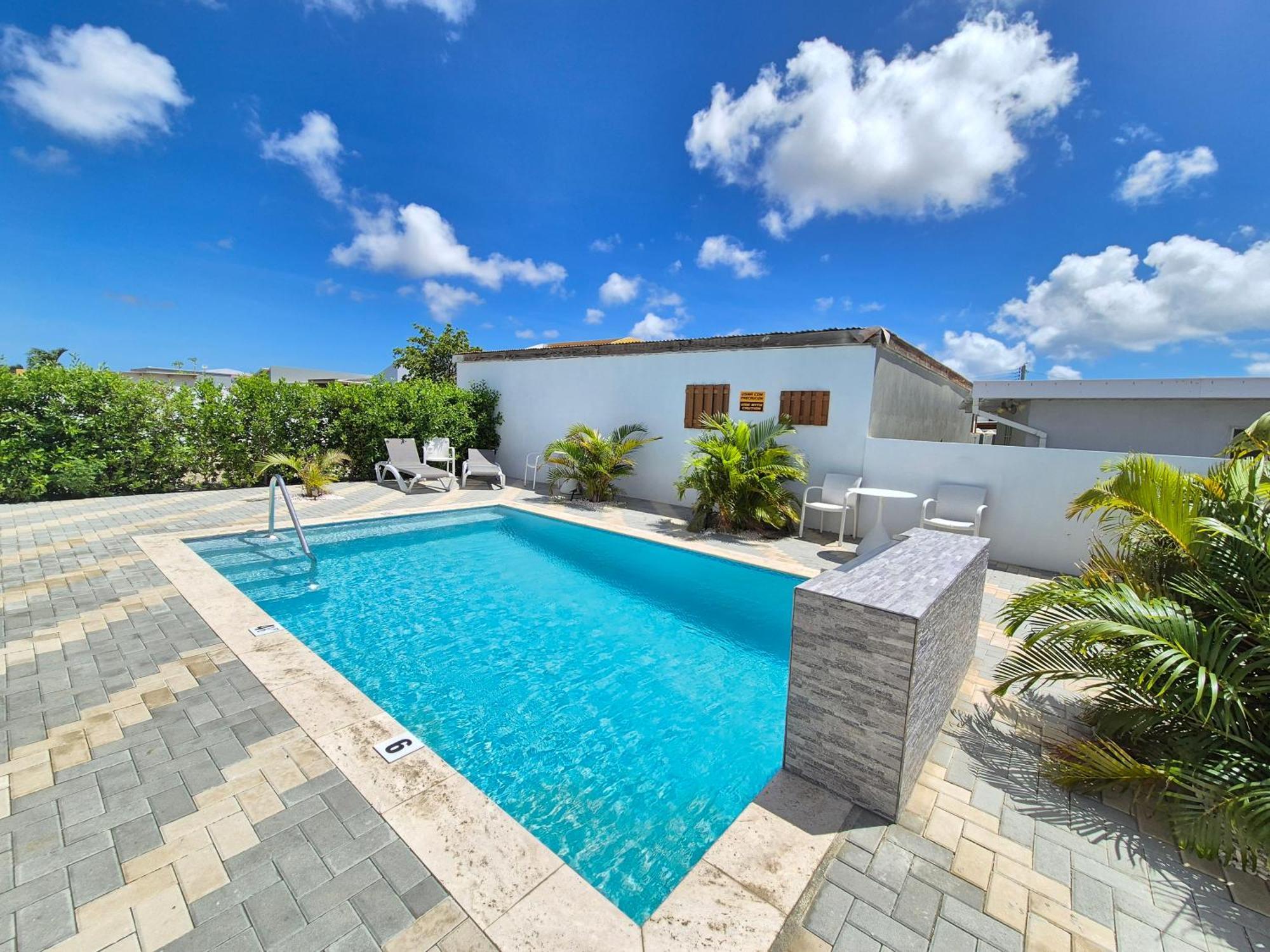 Ocean Breeze Apartments In Aruba Ораньестад Экстерьер фото